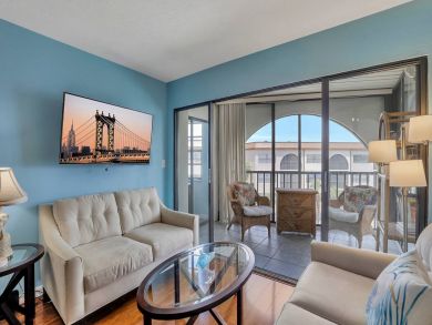 One Bedroom Walk to Beach Vacation Condo in Marco Island