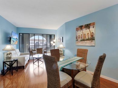 One Bedroom Walk to Beach Vacation Condo in Marco Island
