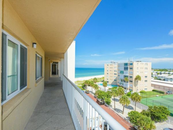 Great Value Holmes Beach Two Bedroom Gulf Front Rental Condo