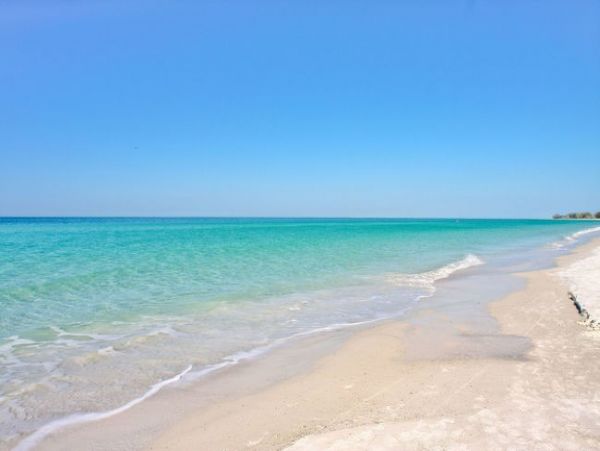 Great Value Holmes Beach Two Bedroom Gulf Front Rental Condo