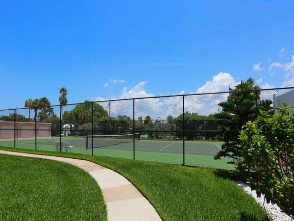 Great Value Holmes Beach Two Bedroom Gulf Front Rental Condo