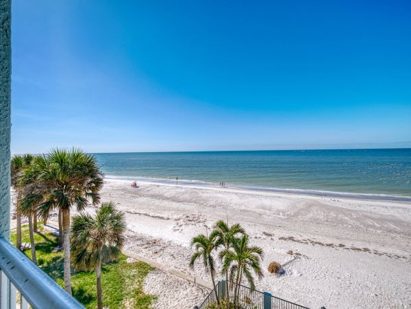 Luxury Beachfront Home on Indian Rocks Beach