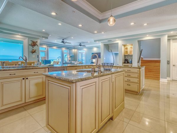 Indian Rocks Beach Gulf-Front Home With Private Pool