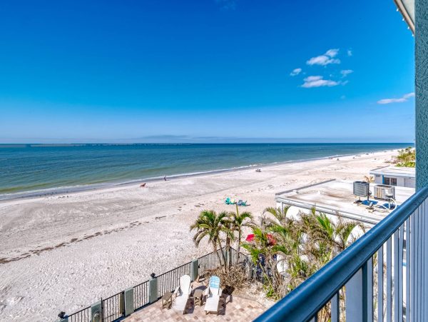 Indian Rocks Beach Gulf-Front Home With Private Pool