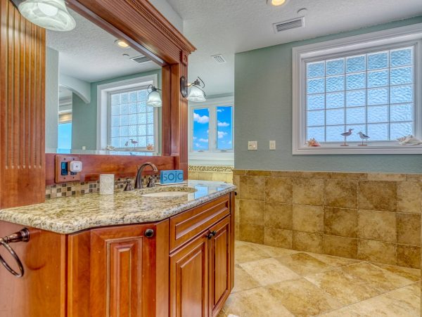 Indian Rocks Beach Gulf-Front Home With Private Pool
