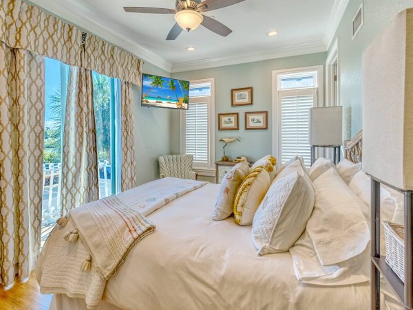 Indian Rocks Beach Gulf-Front Home With Private Pool
