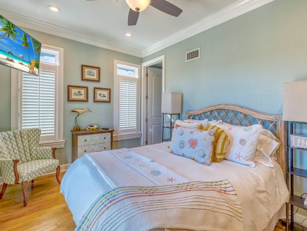 Indian Rocks Beach Gulf-Front Home With Private Pool