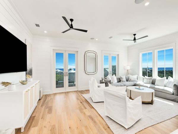 Eight Bedroom Luxury Vacation Home Miramar Beach