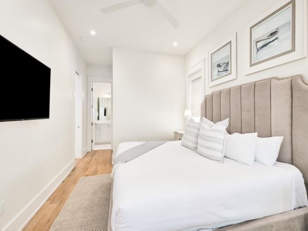 Eight Bedroom Luxury Vacation Home Miramar Beach