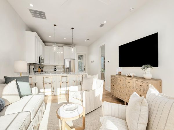 Eight Bedroom Luxury Vacation Home Miramar Beach