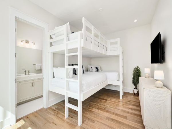Eight Bedroom Luxury Vacation Home Miramar Beach