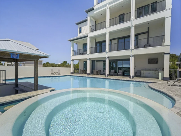 20 Yards from the Beach Access Sleeps 30 WOW!