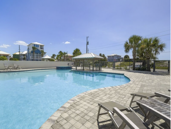 20 Yards from the Beach Access Sleeps 30 WOW!