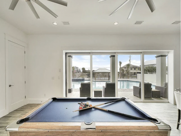 20 Yards from the Beach Access Sleeps 30 WOW!