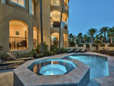 Tuscan Style luxury Gulf Views One Min to Beach
