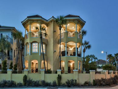 Tuscan Style luxury Gulf Views One Min to Beach