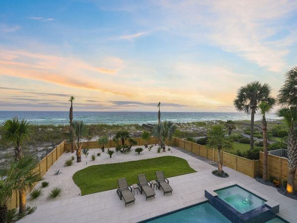 Luxury Vacation Rental Home in Destin with Gulf Views