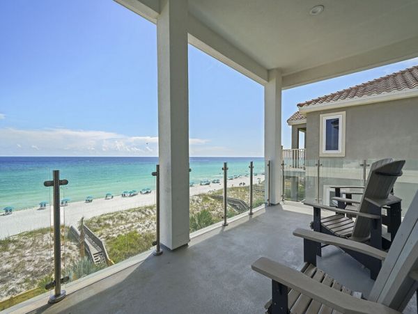 Luxury Vacation Rental Home in Destin with Gulf Views