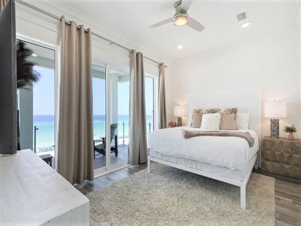 Luxury Vacation Rental Home in Destin with Gulf Views