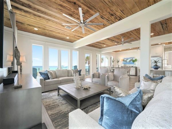 Luxury Vacation Rental Home in Destin with Gulf Views