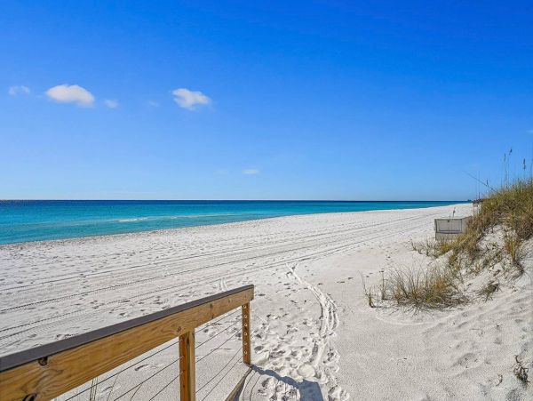 Luxury Vacation Rental Home in Destin with Gulf Views