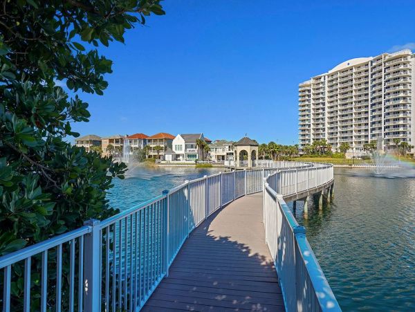 Luxury Vacation Rental Home in Destin with Gulf Views