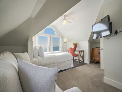 Gulf-Front Panoramic Views Luxury All The Way