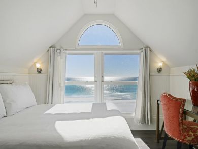 Gulf-Front Panoramic Views Luxury All The Way