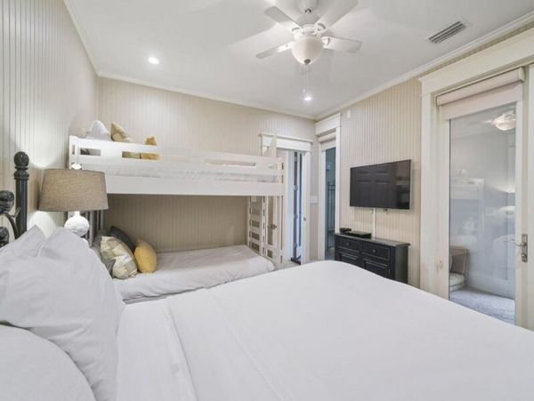 On Beach Santa Rosa Vacation Home Five Bedrooms Gulf Views
