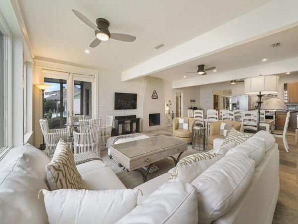 On Beach Santa Rosa Vacation Home Five Bedrooms Gulf Views