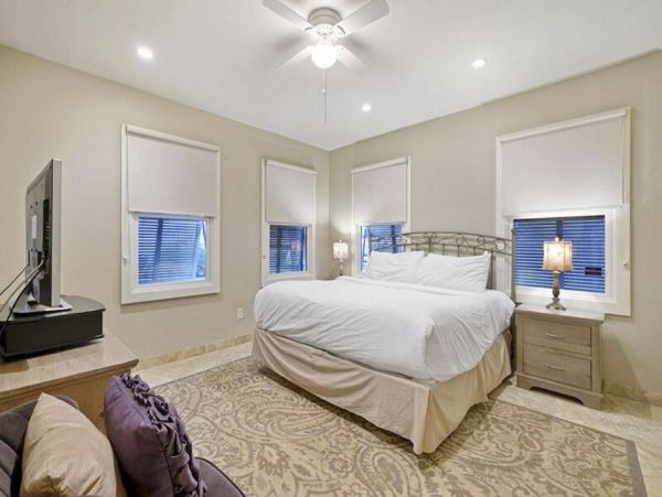 On Beach Santa Rosa Vacation Home Five Bedrooms Gulf Views