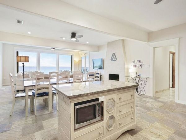 On Beach Santa Rosa Vacation Home Five Bedrooms Gulf Views
