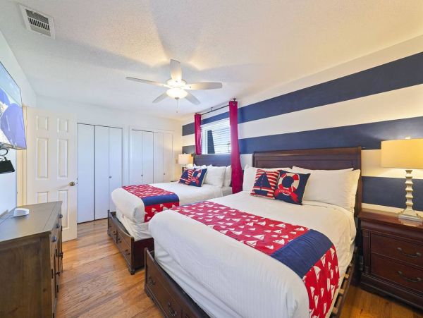 Gulf Front Miramar Beach Vacation Home 9 Bedrooms Sleeps 36