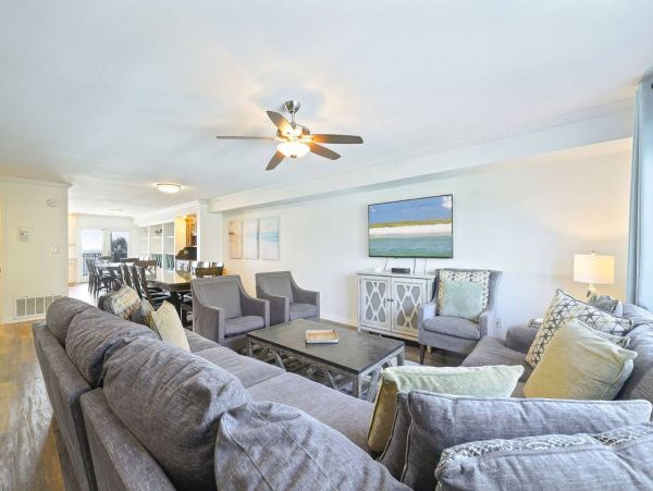 Gulf Front Miramar Beach Vacation Home 9 Bedrooms Sleeps 36