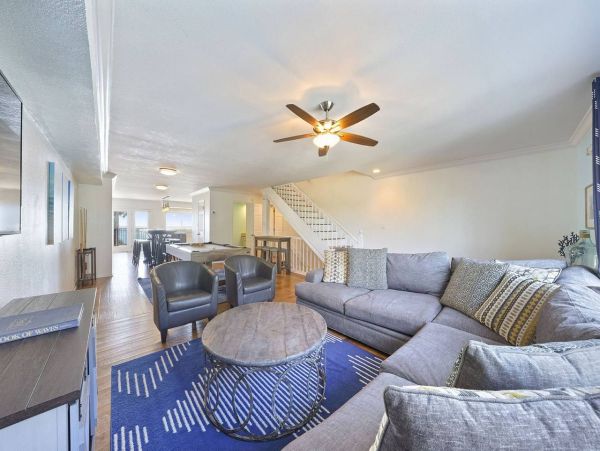 Gulf Front Miramar Beach Vacation Home 9 Bedrooms Sleeps 36
