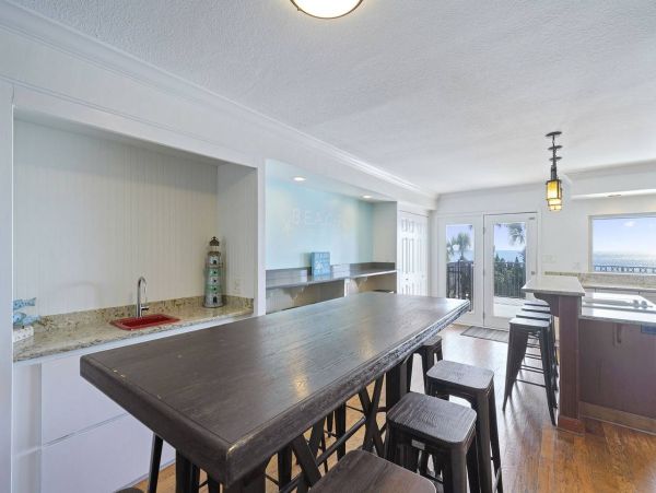 Gulf Front Miramar Beach Vacation Home 9 Bedrooms Sleeps 36