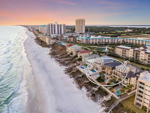 Gulf Front Miramar Beach Vacation Home 9 Bedrooms Sleeps 36