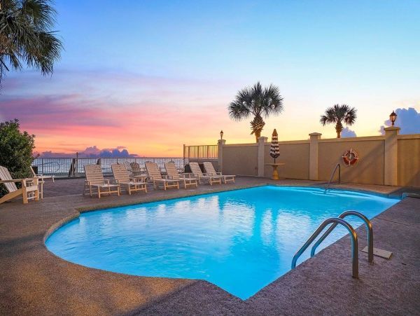 Gulf Front Miramar Beach Vacation Home 9 Bedrooms Sleeps 36