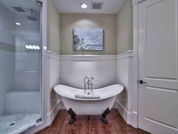 Beautiful 6 Bedroom Home Sleeps 14 Guests Community Pool