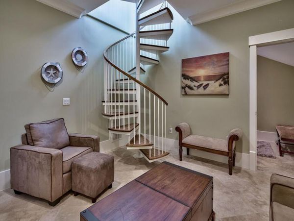 Beautiful 6 Bedroom Home Sleeps 14 Guests Community Pool