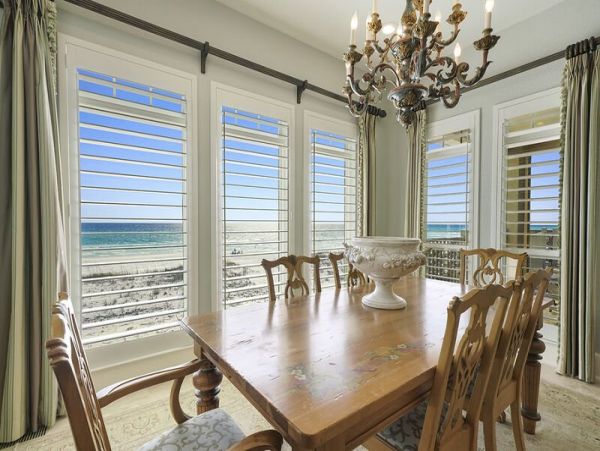 Oceanfront Luxury Vacation Home Sleeps 18 Guests in Destin