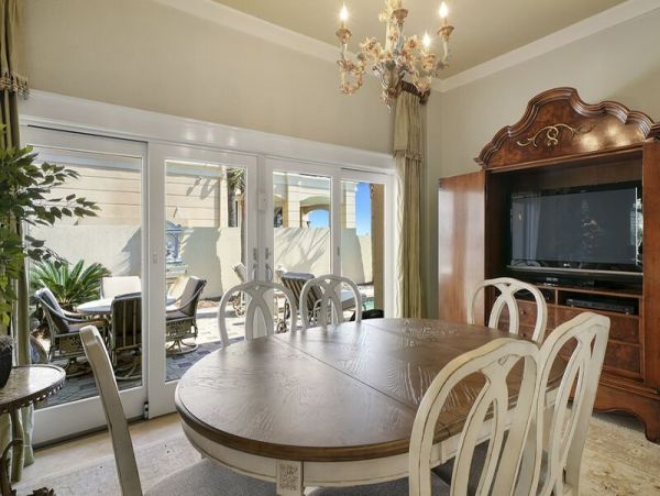 Oceanfront Luxury Vacation Home Sleeps 18 Guests in Destin