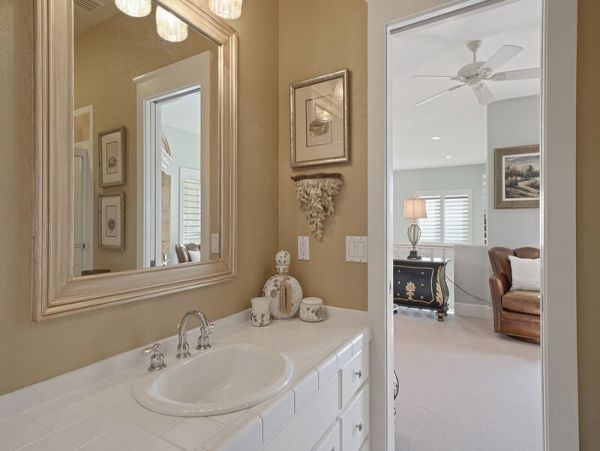 Oceanfront Luxury Vacation Home Sleeps 18 Guests in Destin
