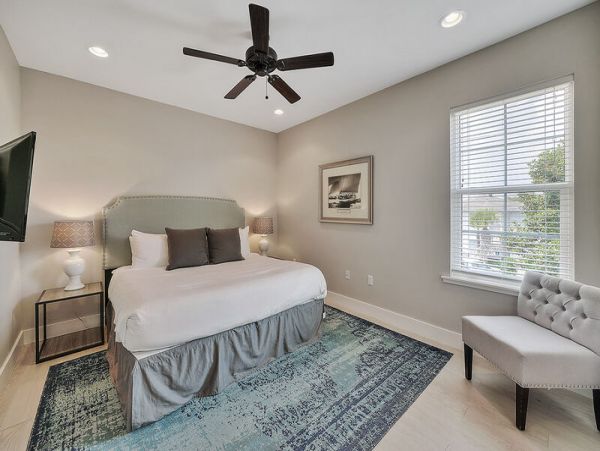 Miramar Beach Fabulous Seven Bedroom Vacation Home