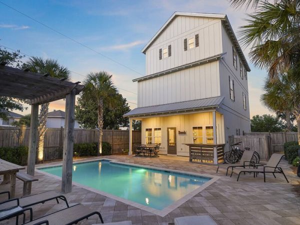 Miramar Beach Fabulous Seven Bedroom Vacation Home