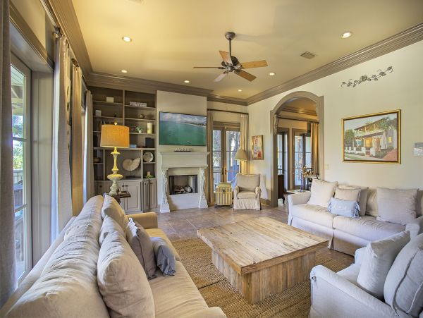 Short Walk to Beach Miramar Vacation Home Private Pool