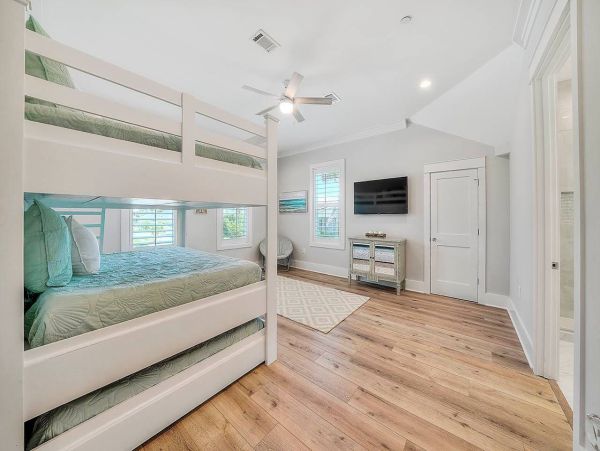 Spacious and Luxurious Family Home with Private Pool & Spa