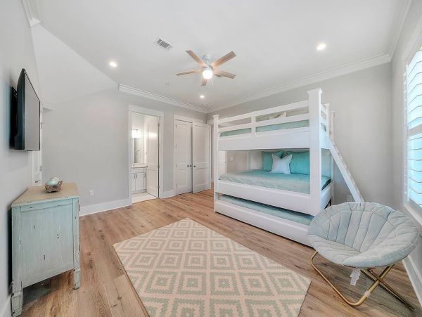Spacious and Luxurious Family Home with Private Pool & Spa