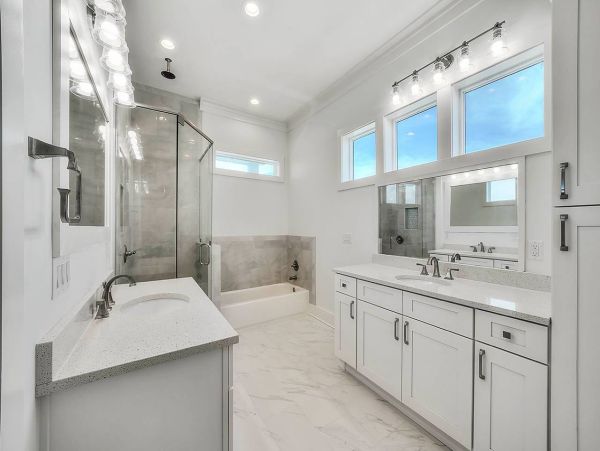 Spacious and Luxurious Family Home with Private Pool & Spa