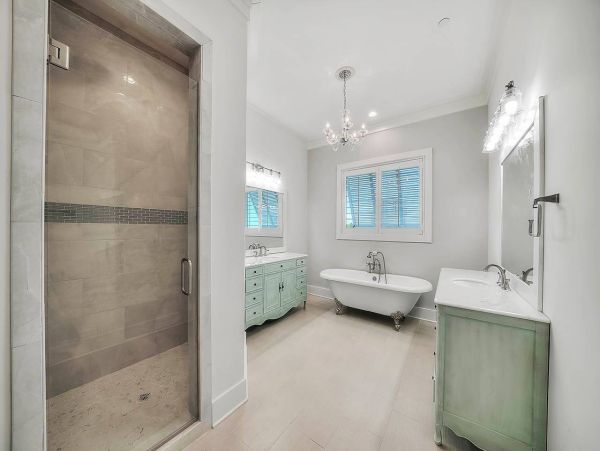 Spacious and Luxurious Family Home with Private Pool & Spa
